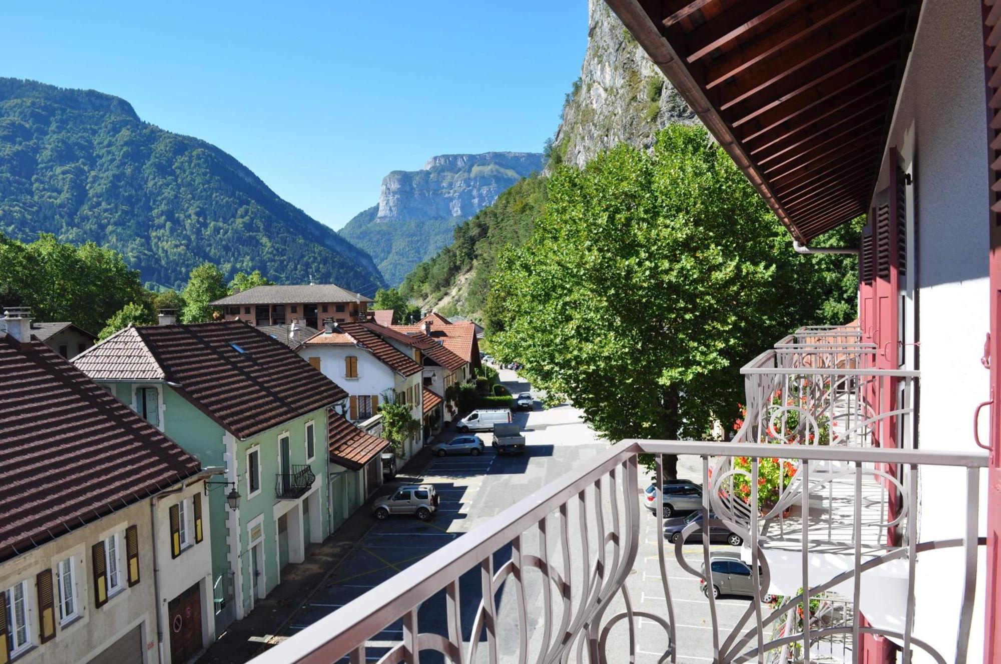 Hotel Et Appart'Hotel De L'Hermitage Thônes Kültér fotó